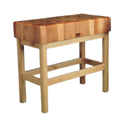 Tajo de 4 patas madera. Sin porta cuchillos. Altura total 90 cms
